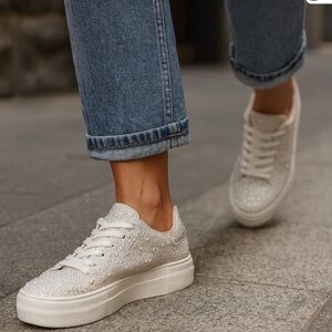 Betsey Johnson Suton Highwall Bling Platform Sneakers Lace-up Rhinestone Size 6